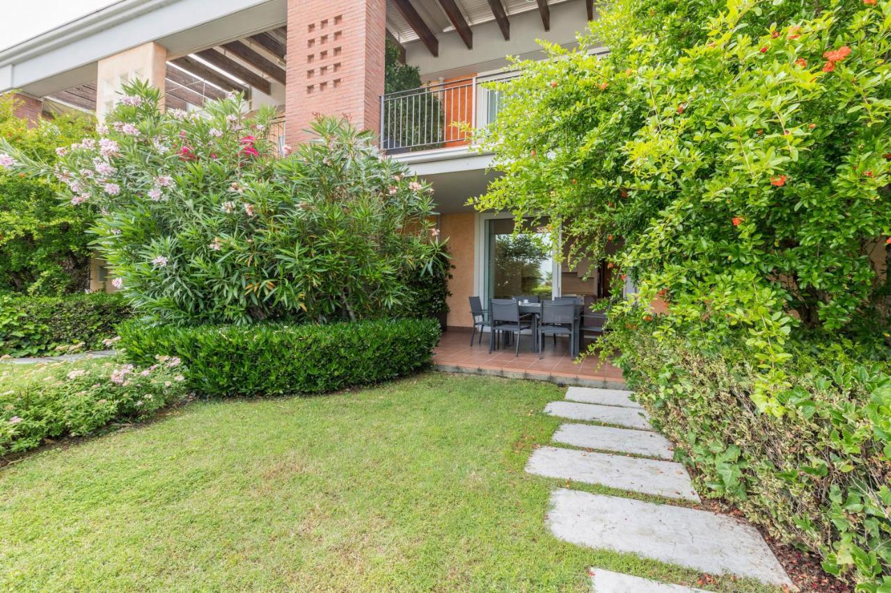 Casa Vacanze Blue Lake Padenghe sul Garda Exterior photo