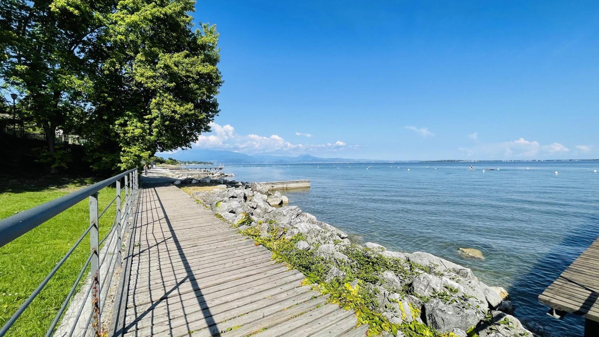 Casa Vacanze Blue Lake Padenghe sul Garda Exterior photo