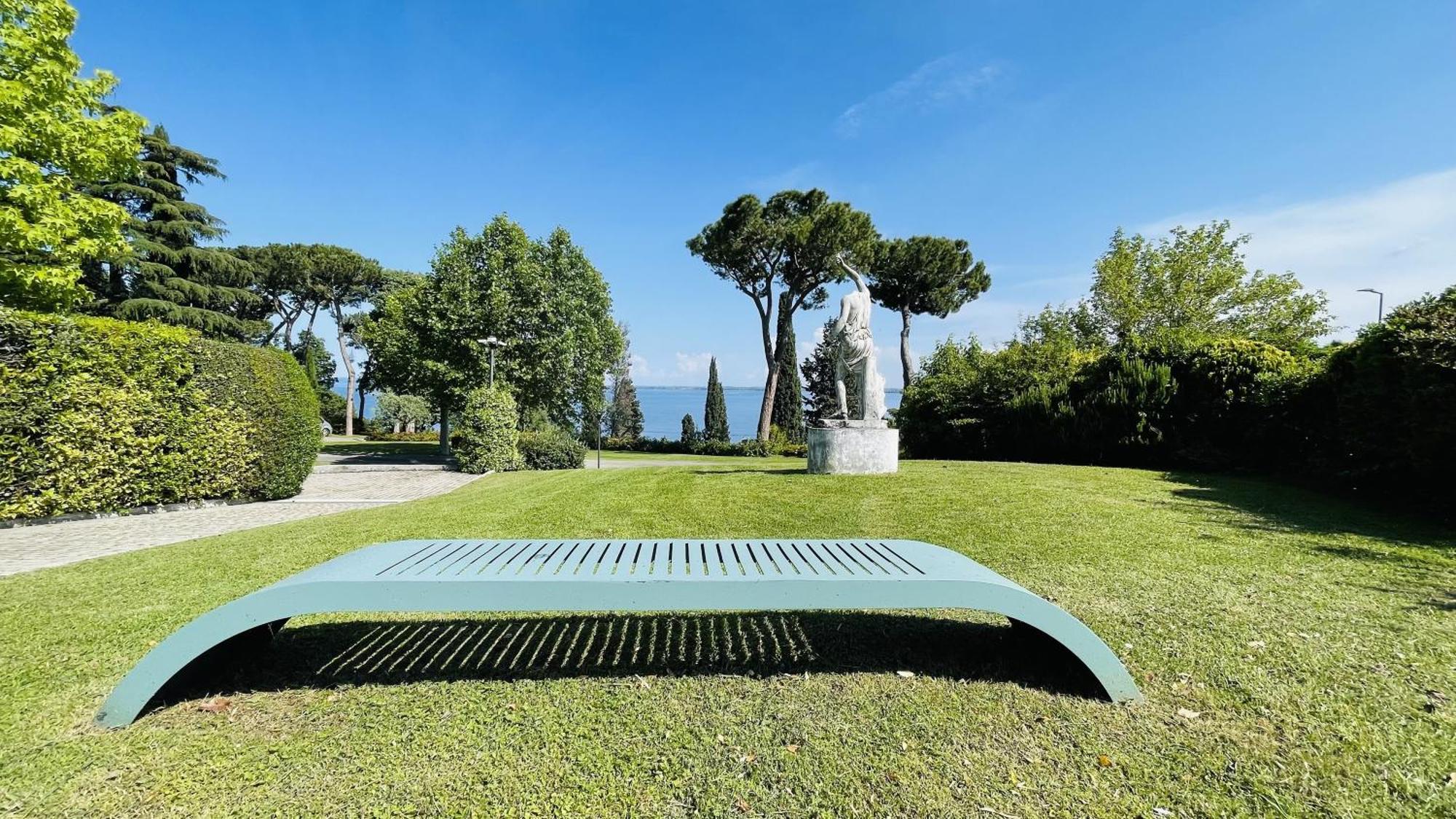 Casa Vacanze Blue Lake Padenghe sul Garda Exterior photo